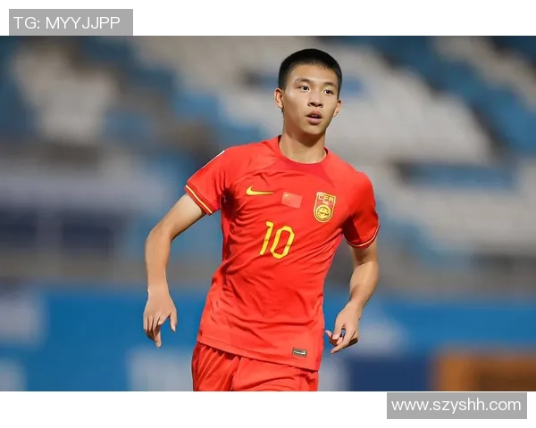 上海足球名将闪耀绿茵讲述拼搏与荣耀背后的感人故事