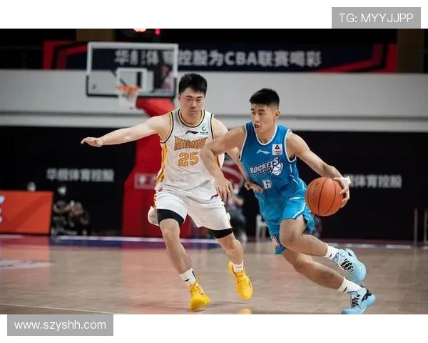 南京篮球队与武汉篮球队的耐力较量赛后分析与反思 南京篮球队与武汉篮球队的耐力较量赛后分析与反思